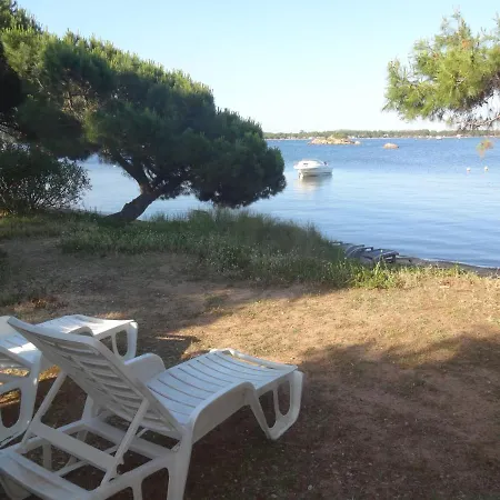 Les Pieds Dans L'eau * Πόρτο Βέκιο