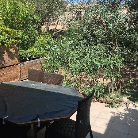 Les Pieds Dans L'eau Πόρτο Βέκιο