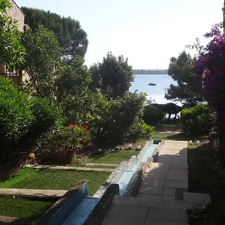 Les Pieds Dans L'eau بيت للعطل *