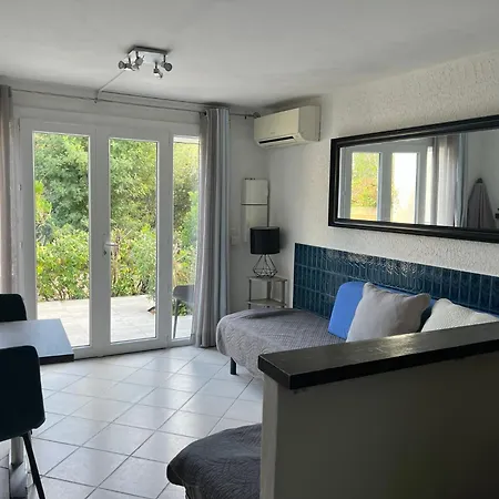 Les Pieds Dans L'eau Πόρτο Βέκιο