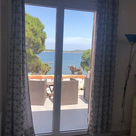 Feriehus Les Pieds Dans L'eau Porto-Vecchio (Corsica)