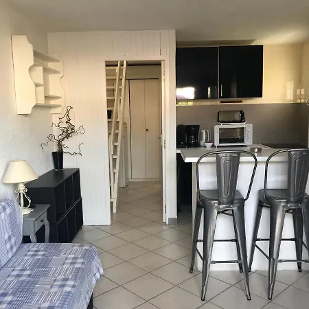 Les Pieds Dans L'eau Semesterbostad