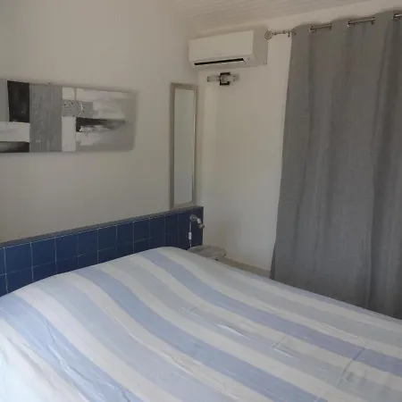 Dom wakacyjny Les Pieds Dans L'eau Porto-Vecchio (Corsica)