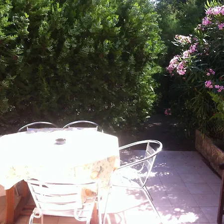 Dom wakacyjny Les Pieds Dans L'eau Porto-Vecchio (Corsica)