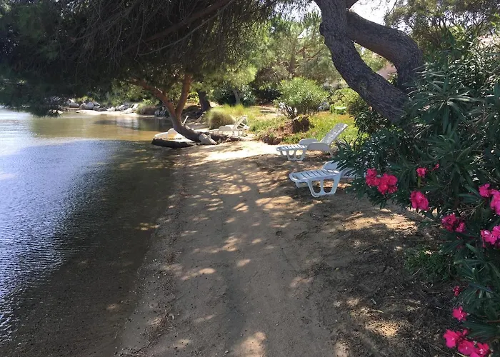 Les Pieds Dans L'eau Semesterbostad