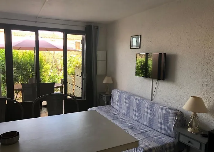 Les Pieds Dans L'eau * פורטו-וישיו