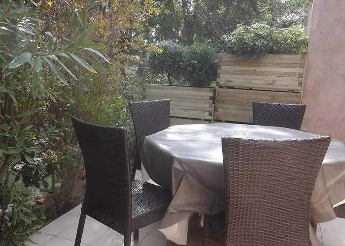 בית נופש Les Pieds Dans L'eau פורטו-וישיו