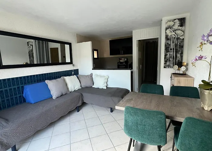 Les Pieds Dans L'eau *